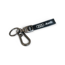 Кожен ключодържател с лого на Audi и метален карабинер -Прецизност в движение