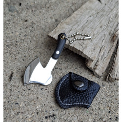 Мини брадвичка с черна дръжка – ключодържател с кожена кания