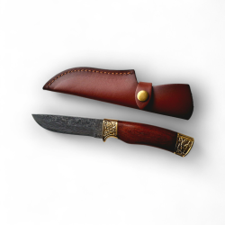 Ловен нож от дамаска стомана VG10 с махагонова дръжка и кания от еко кожа