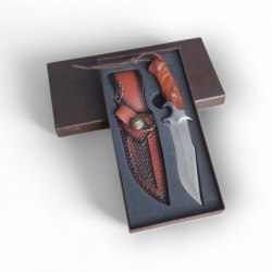 Ловен нож с острие от 440C и дървена дръжка – 26 см, кожена кания