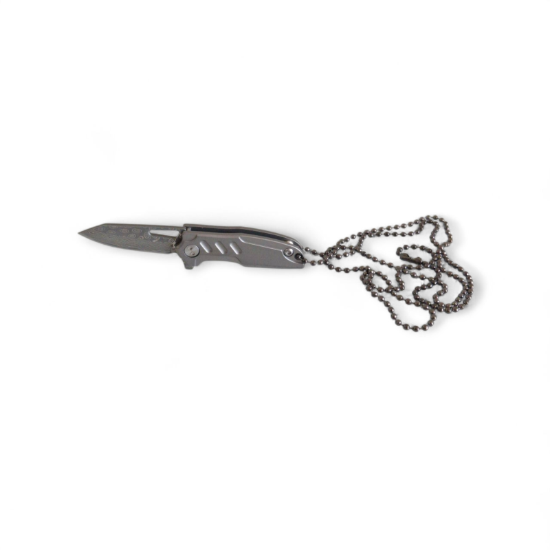 Полуавтоматичен мини нож Urban Claw D20 с верижка Изглед отгоре на нож Urban Claw D20 с разгънато острие