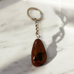 Ключодържател с червен яспис – сила, стабилност и защита в един аксесоар  „Сърце от земята“ Ключодържател с червен яспис – сила, стабилност и защита в един аксесоар  „Сърце от земята“