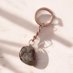 Ключодържател с естествен камък – индивидуален и енергийно зареден   „Силата на Земята“