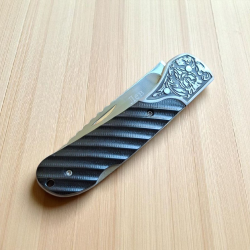 Сгъваем нож „Лев“ – 20 см, 65Х13 стомана и гравирана дръжка