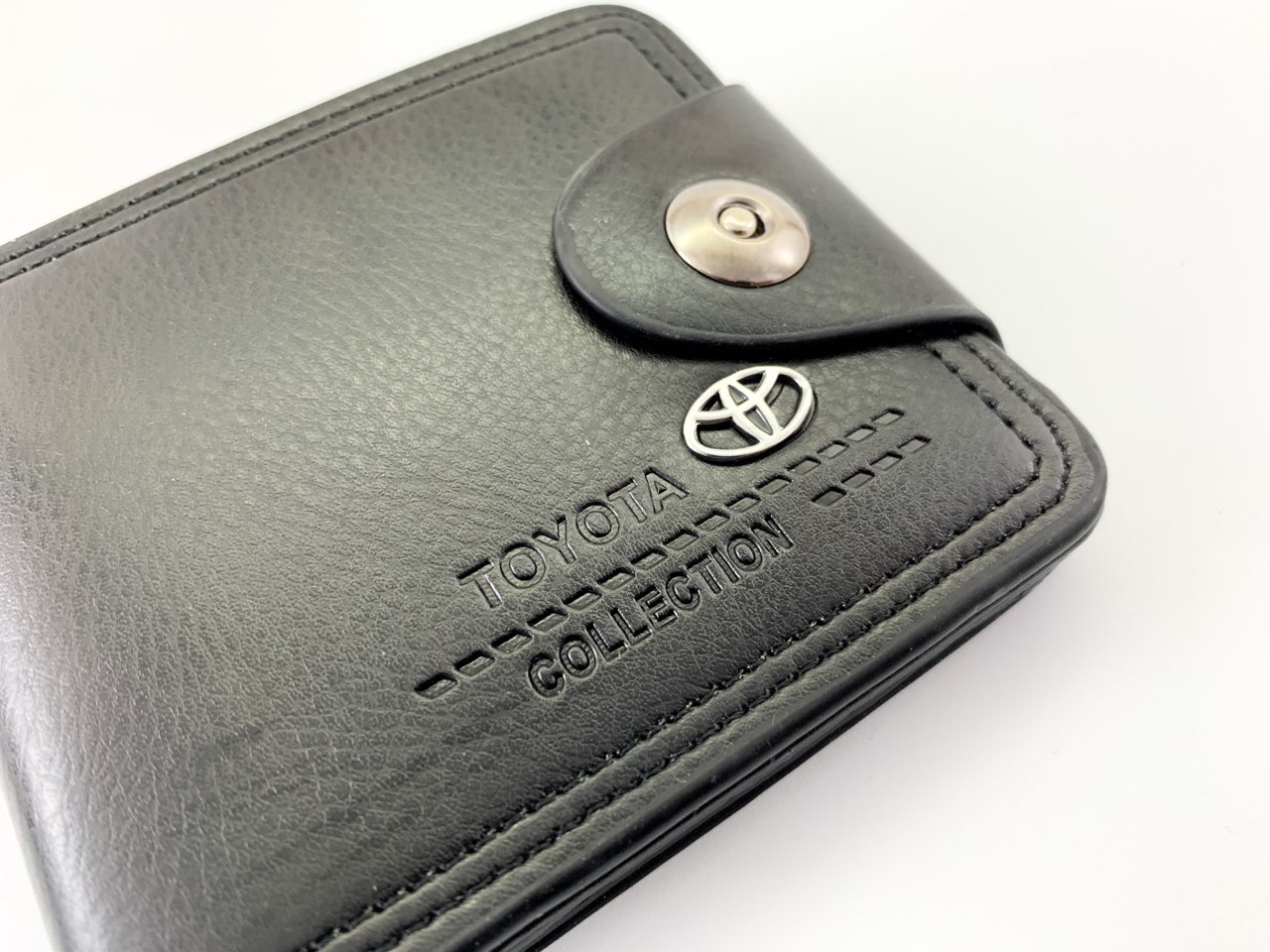 Кожен мъжки портфейл TOYOTA черен цвят