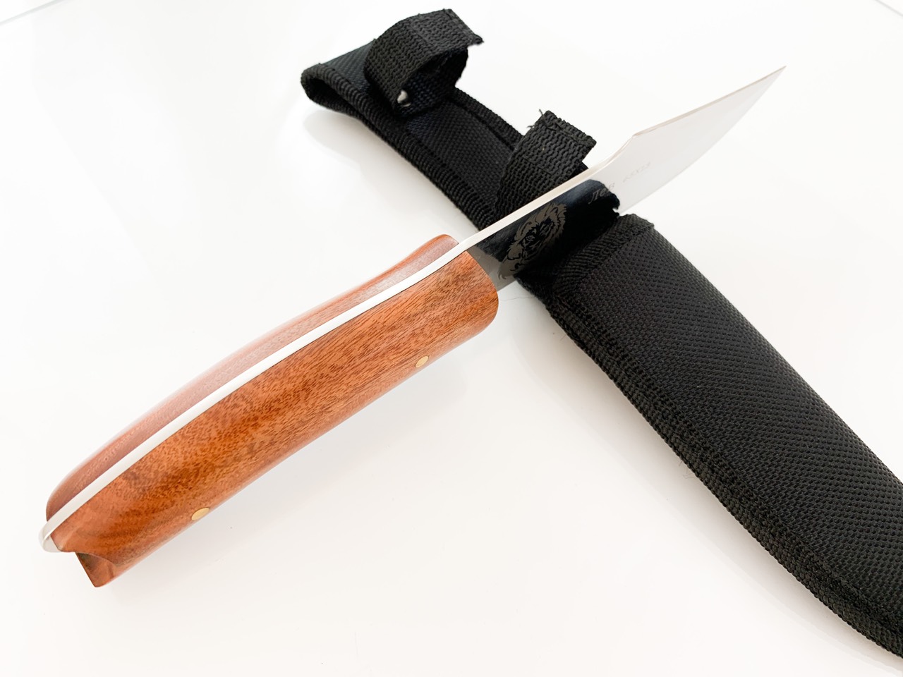 Руски ловен нож с калъф - Лъв/Лев