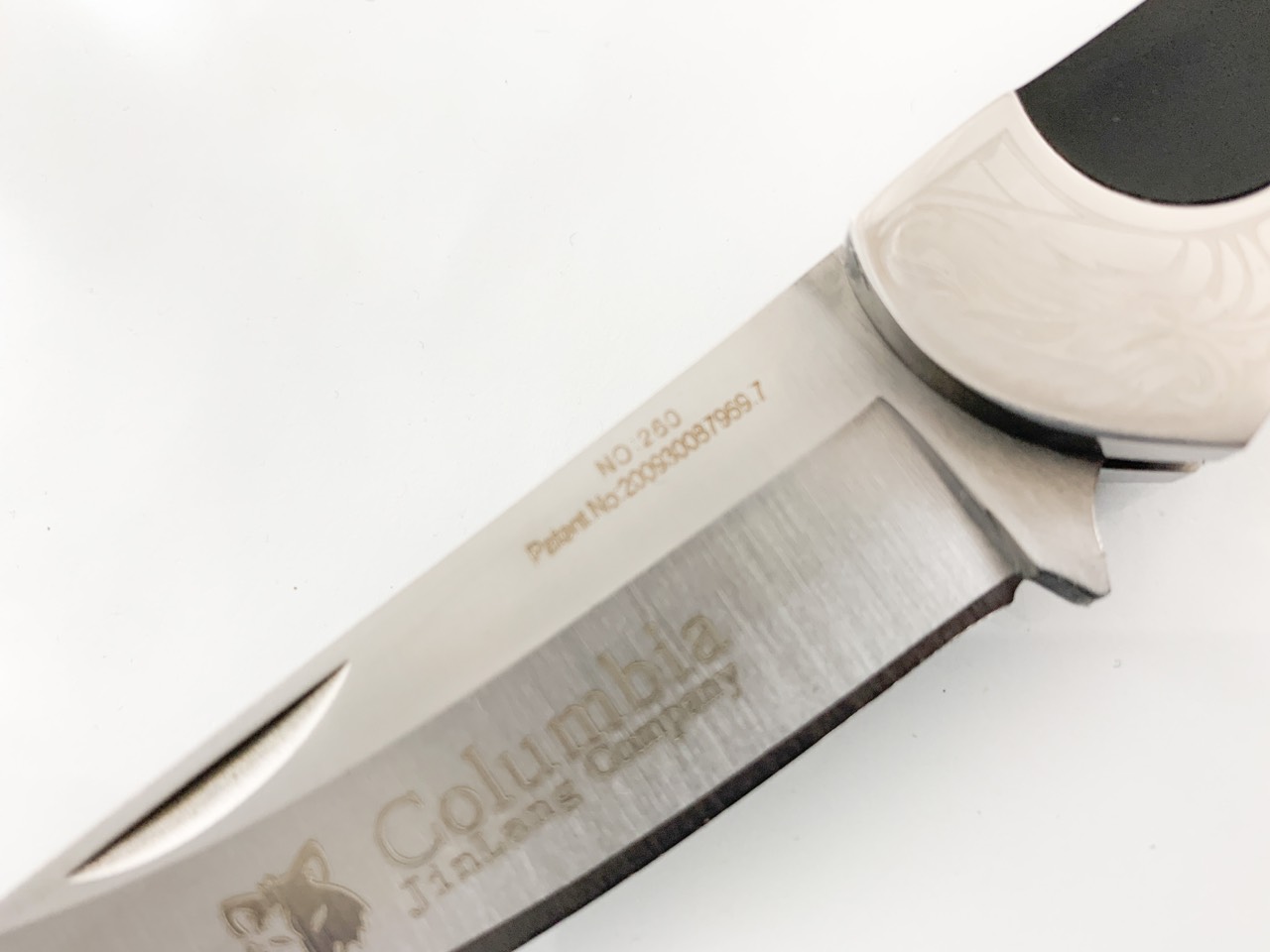 Сгъваем джобен нож голям и масивен с Columbia 260