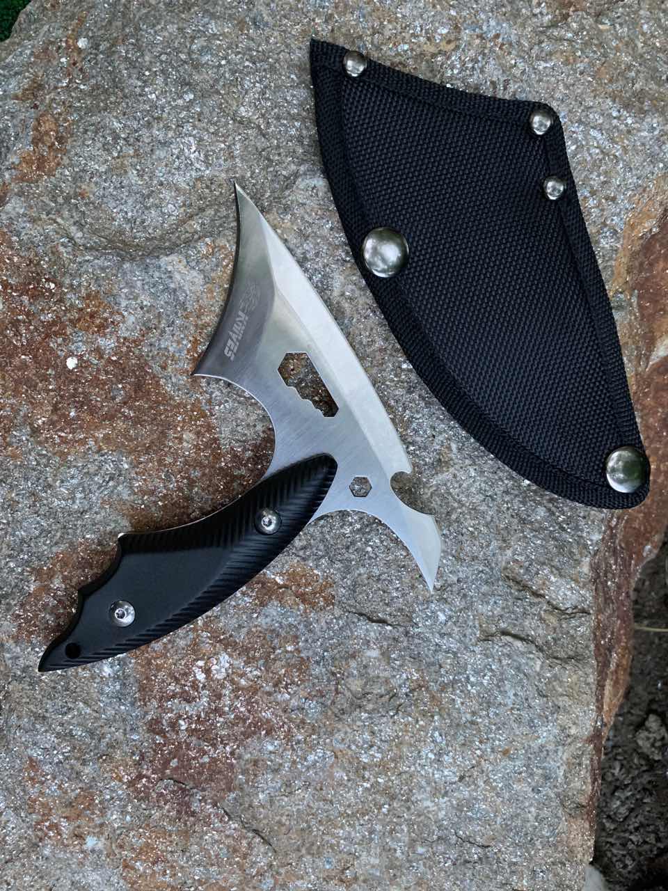 Тактическа малка брадвичка за всекидневна употреба Knives