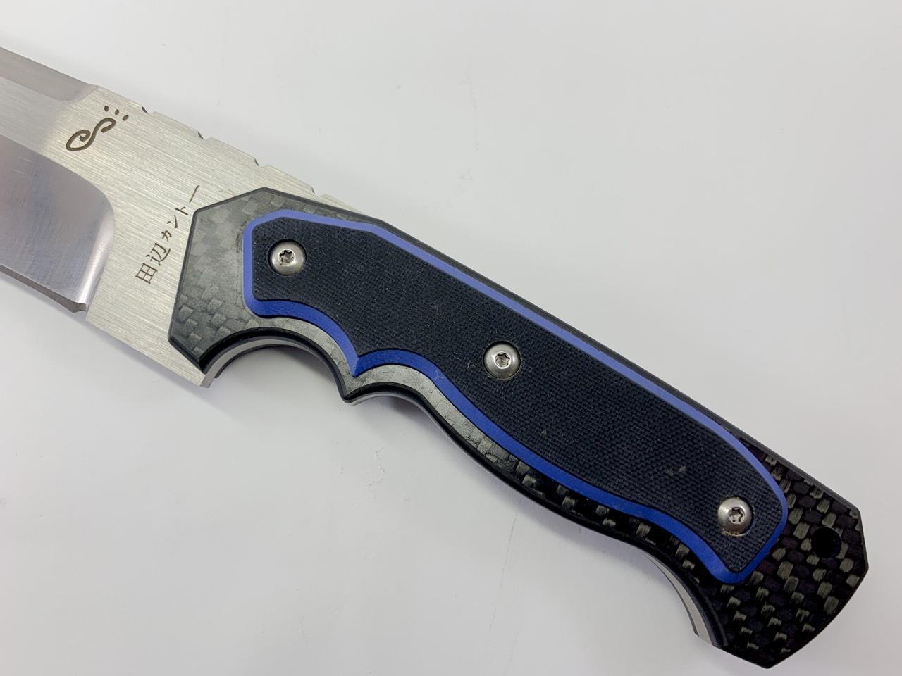 Масивен ловен нож с футуристично острие Made in Japan