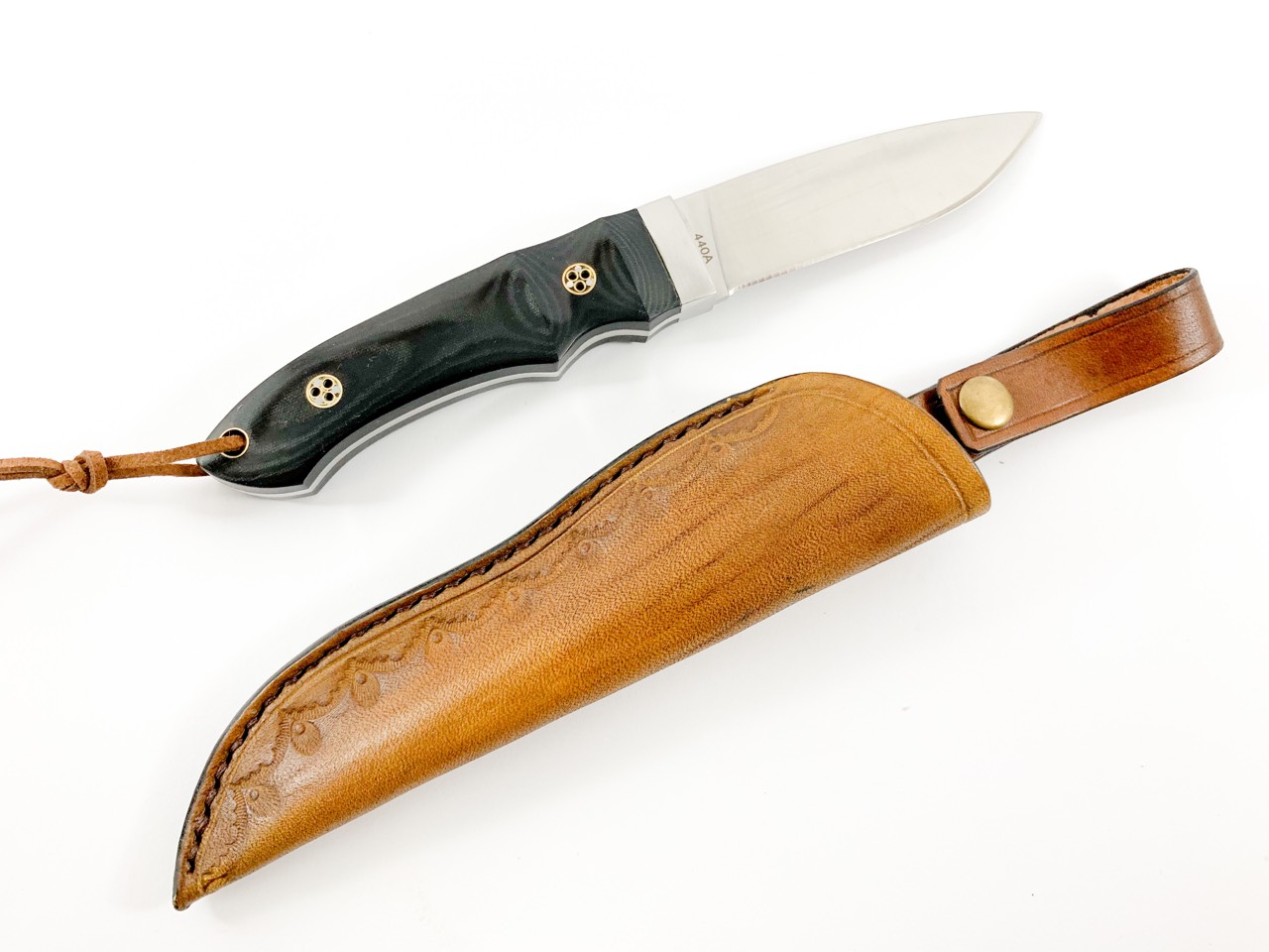 Ловен нож от масивна закалена стомана - Magnum Boker