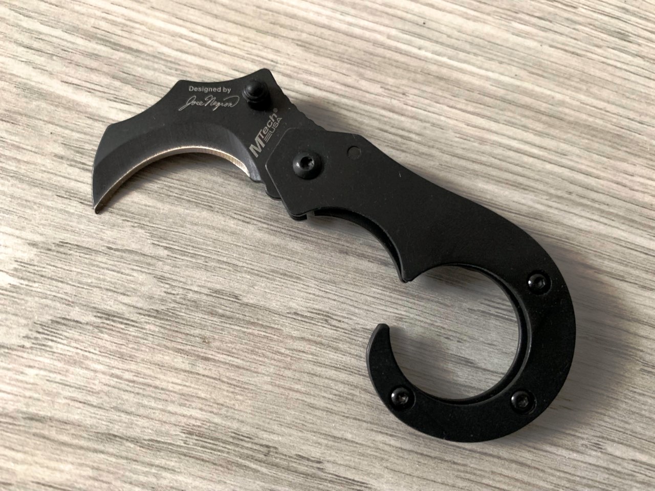 Малък джобен карамбит Mtech Black