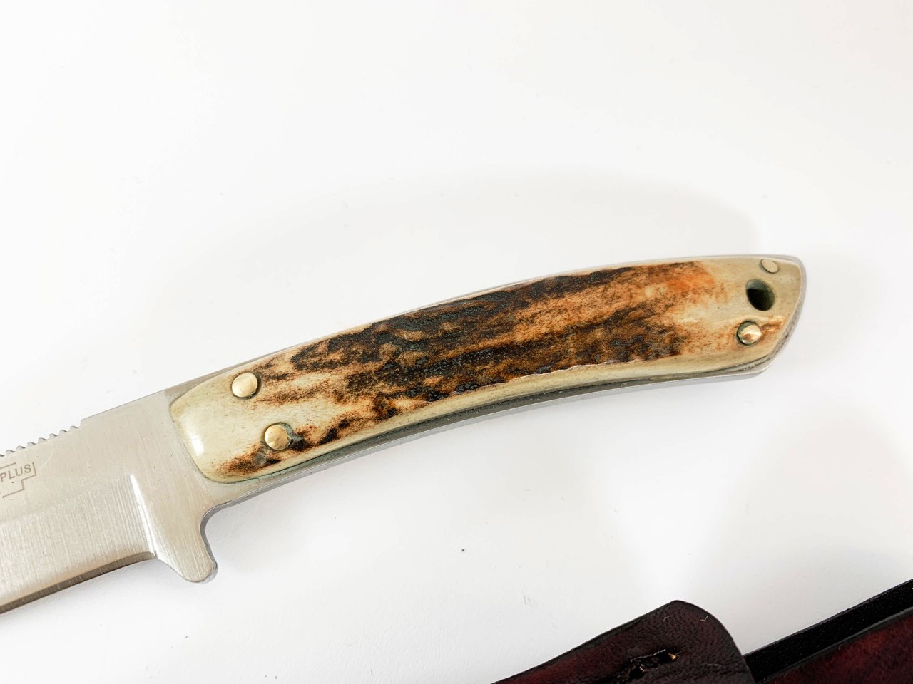 Ловен нож фултанг конструкция чирени от еленов рог LIMITED EDITIONS Boker plus Ловен нож фултанг конструкция чирени от еленов рог LIMITED EDITIONS Boker plus