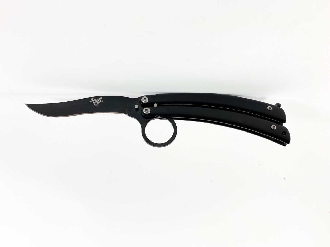 Нож пеперуда остър с черно острие и отвор за показалеца Benchmade 906