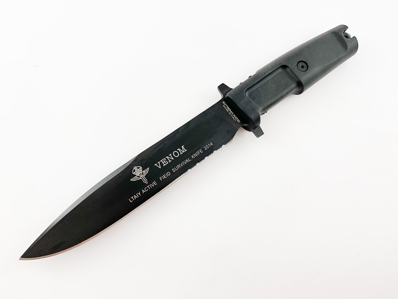 Нож ловен Extrema Ratio Venom, black handle italy с 1/3 серетирано острие