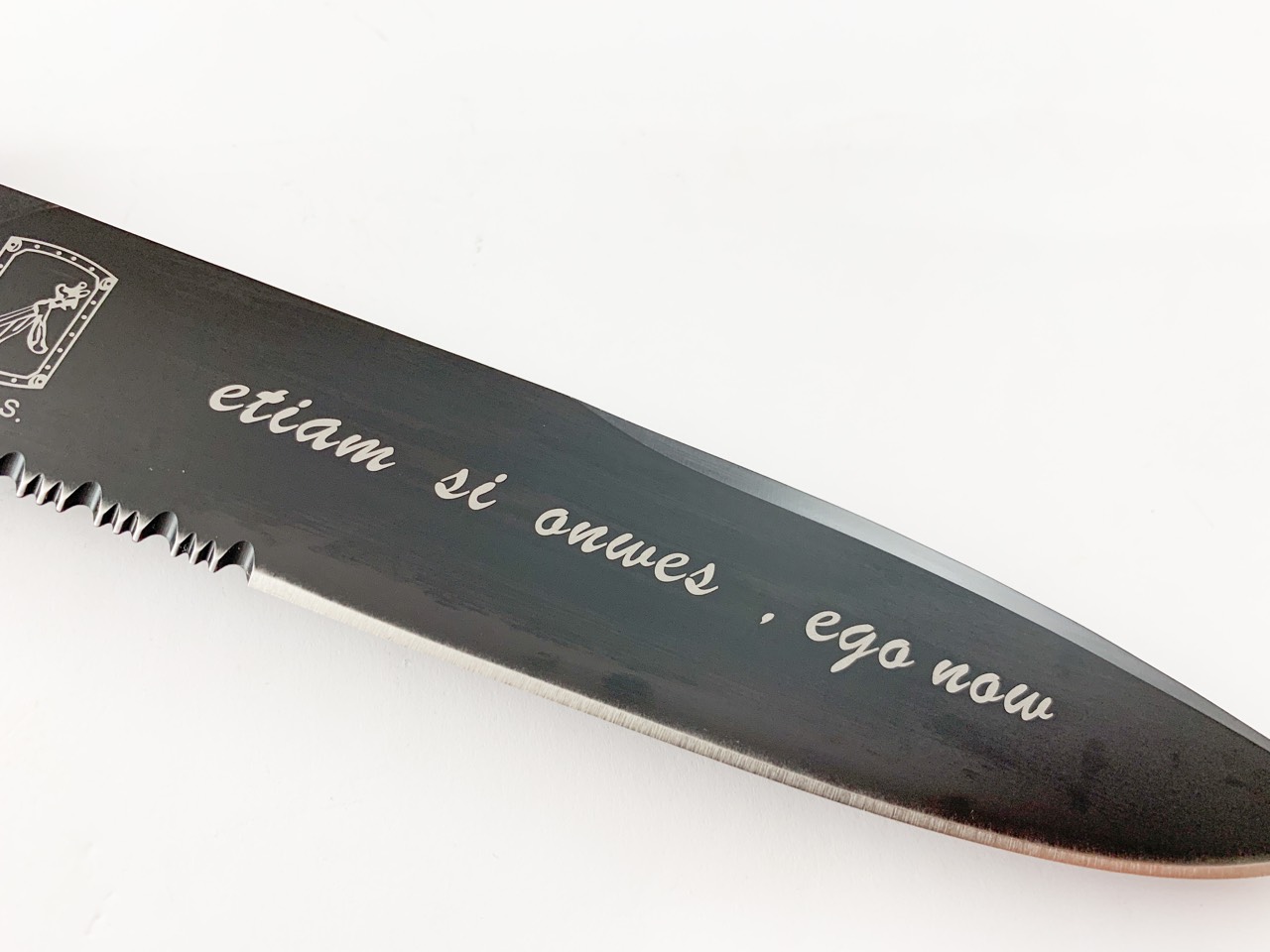 Нож ловен Extrema Ratio Venom, black handle italy с 1/3 серетирано острие