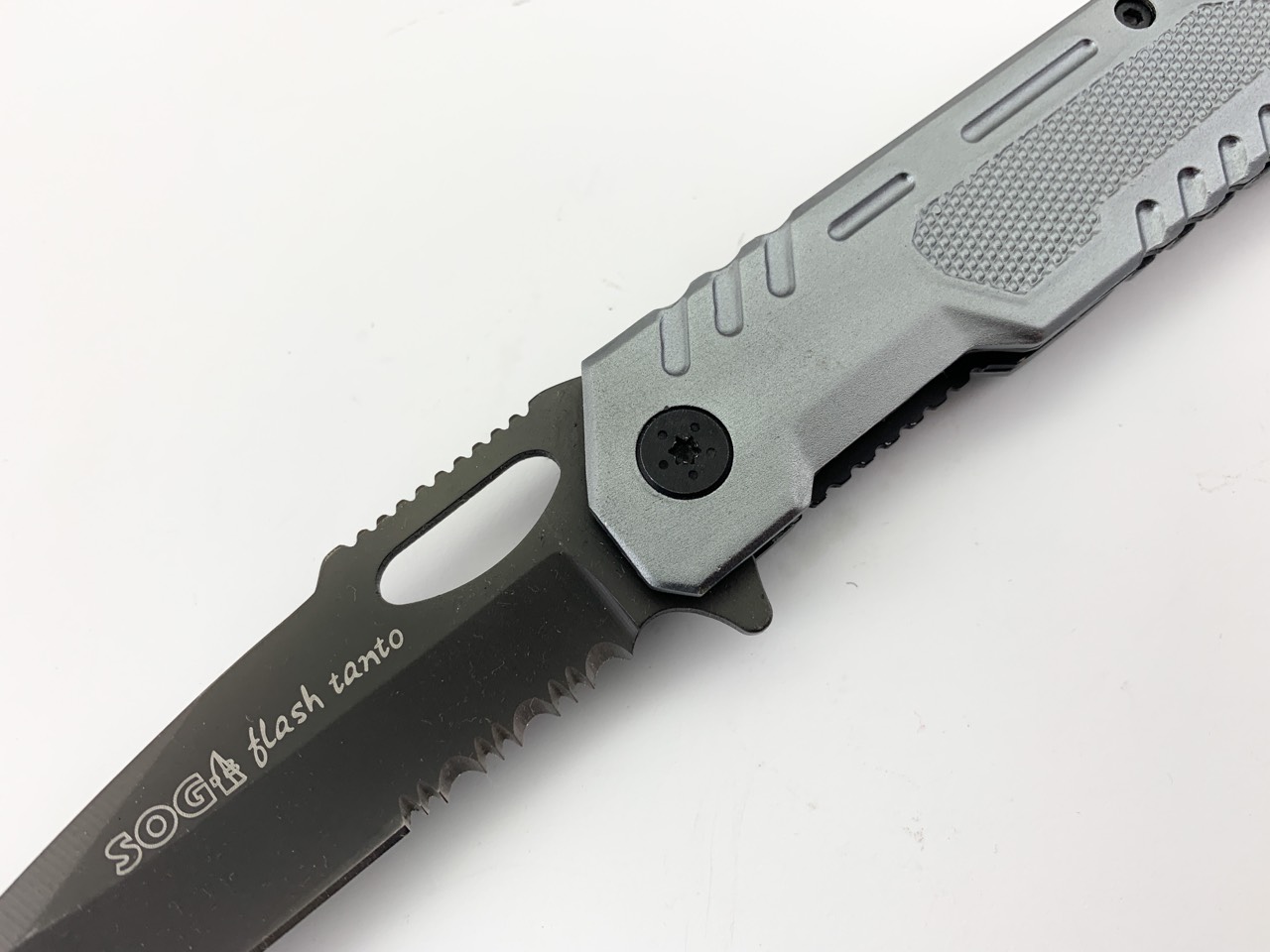 Сгъваем автоматичен нож Sog flash tanto частично серетирано острие