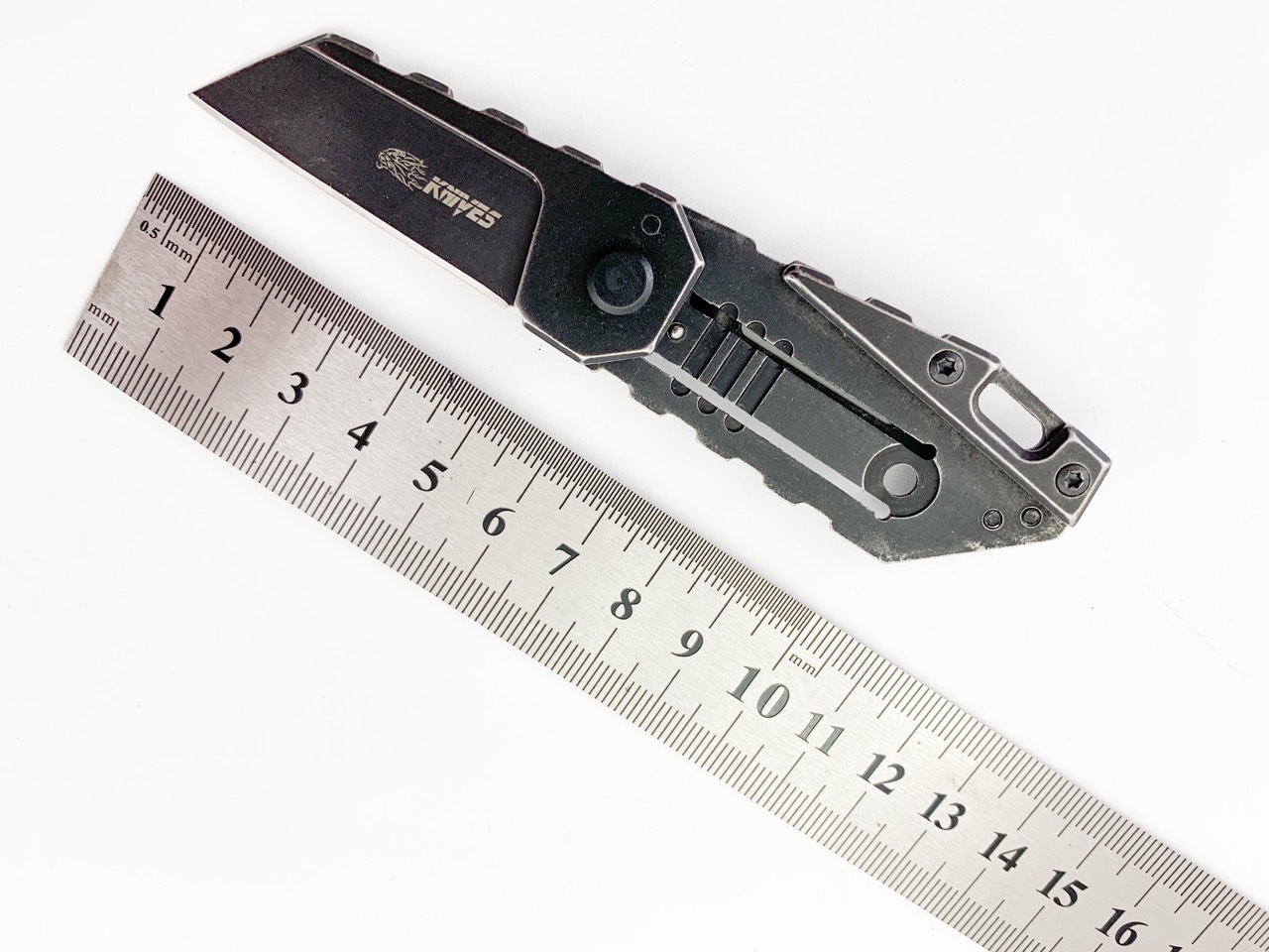 Сгъваемо малко ножче тип ключодържател Knives