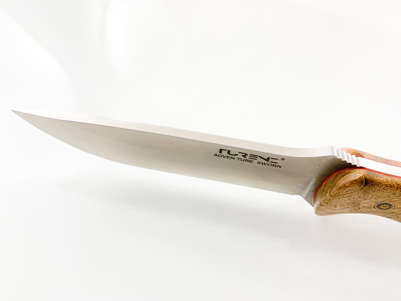Ловен нож Bushcraft knife Материал на острието: A-2