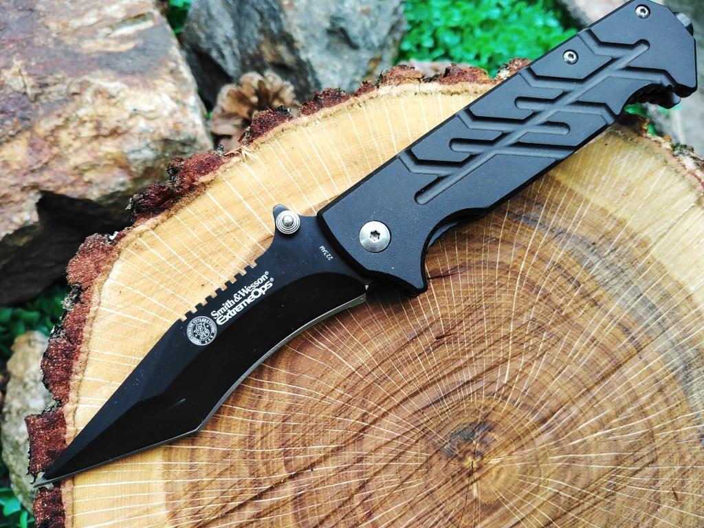 Сгъваем джобен нож Smith and Wesson 223АМ