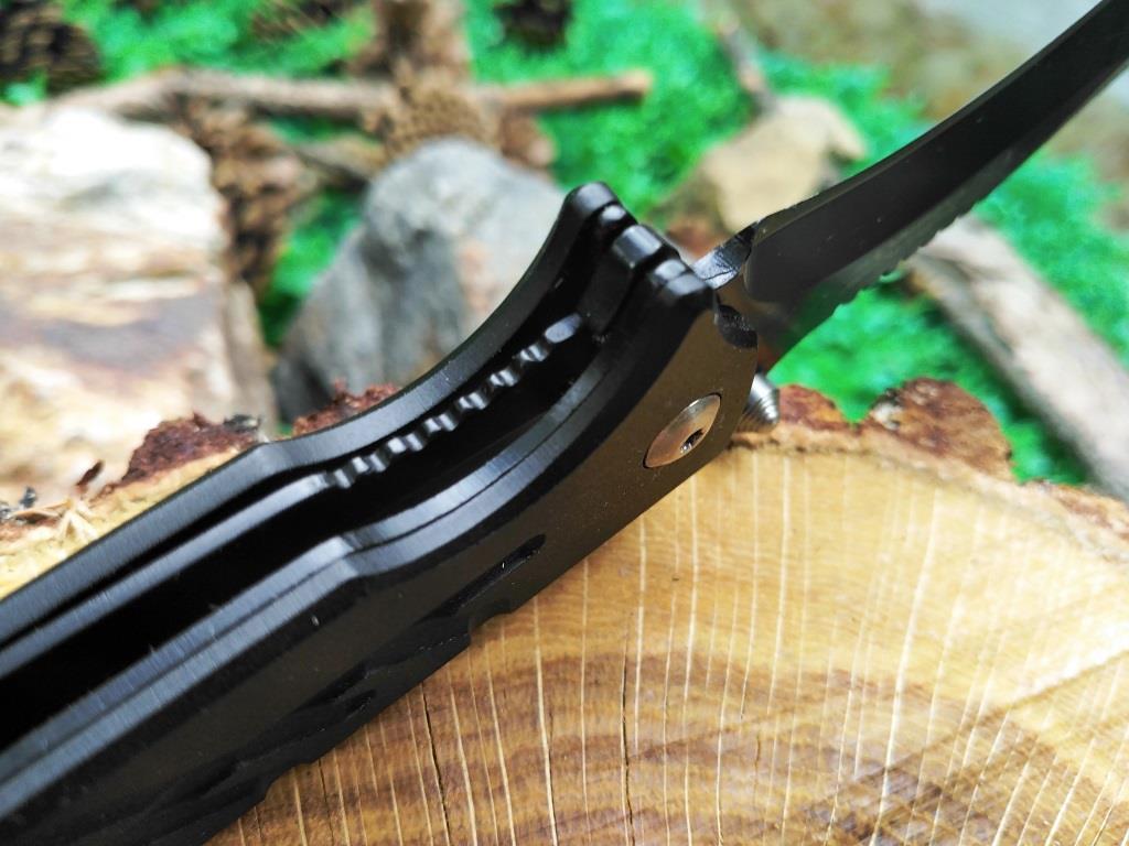 Сгъваем джобен нож Smith and Wesson 223АМ