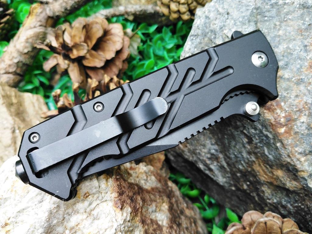 Сгъваем джобен нож Smith and Wesson 223АМ
