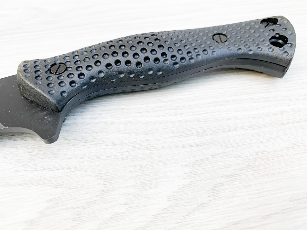 Голямо масивно тежко мачете кукри фултанг с черно безпрахово покритие кожена кания