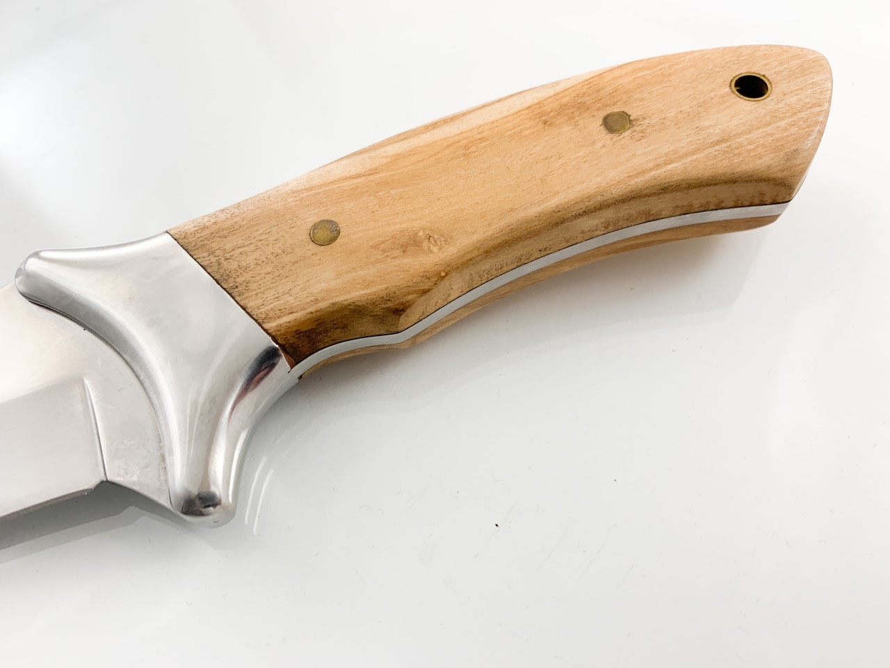 Ловен нож масивен от закалена стомана Magnum Boker steel 440A