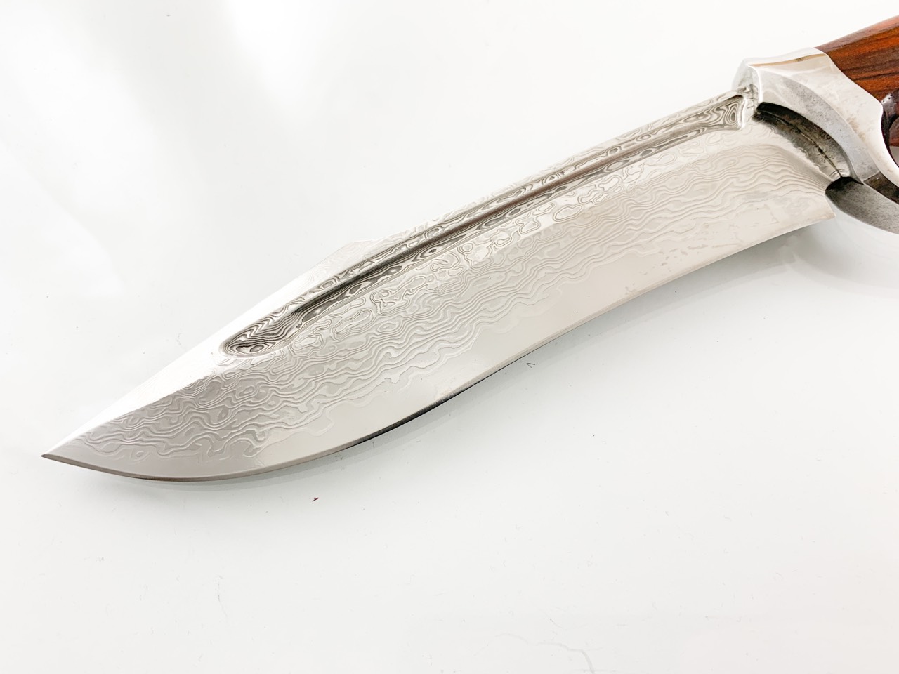 Ловен нож Bowie ръчно направен от дамаска японска стомана