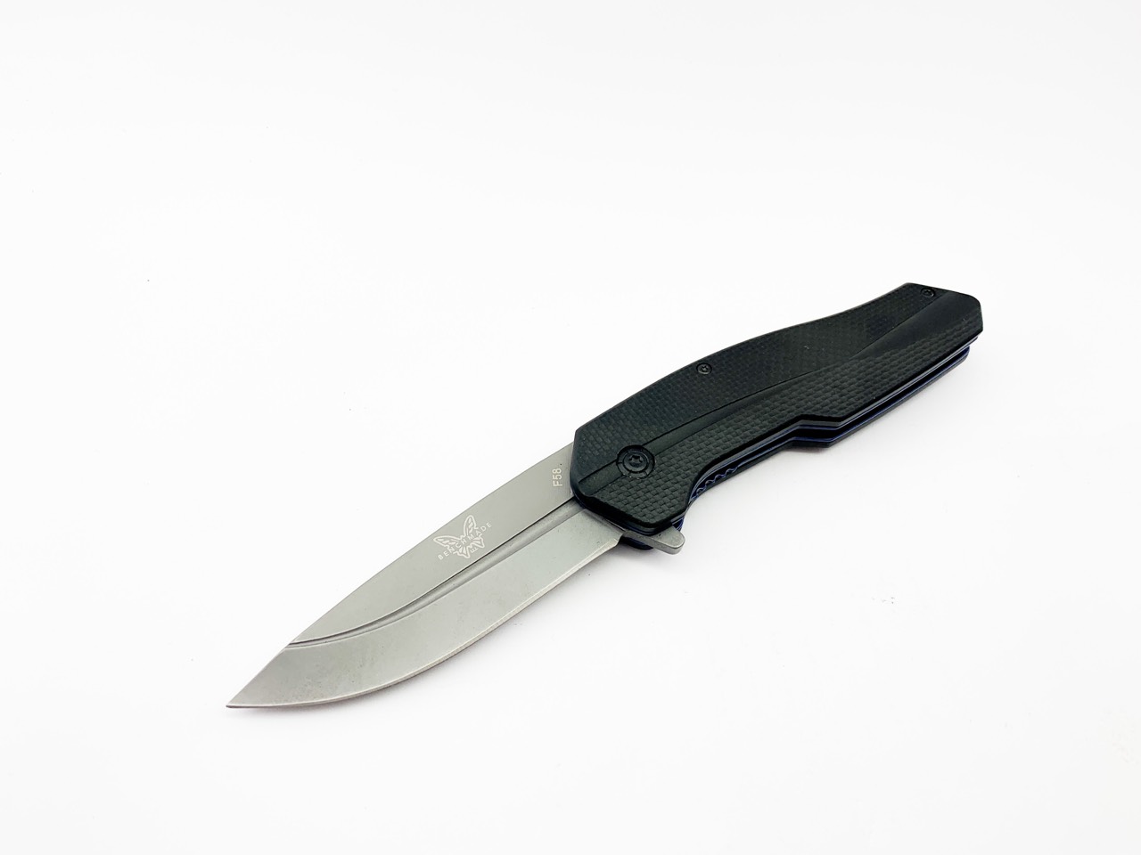 Сгъваем полуавтоматичен нож BENCHMADE сиво титаниево покритие