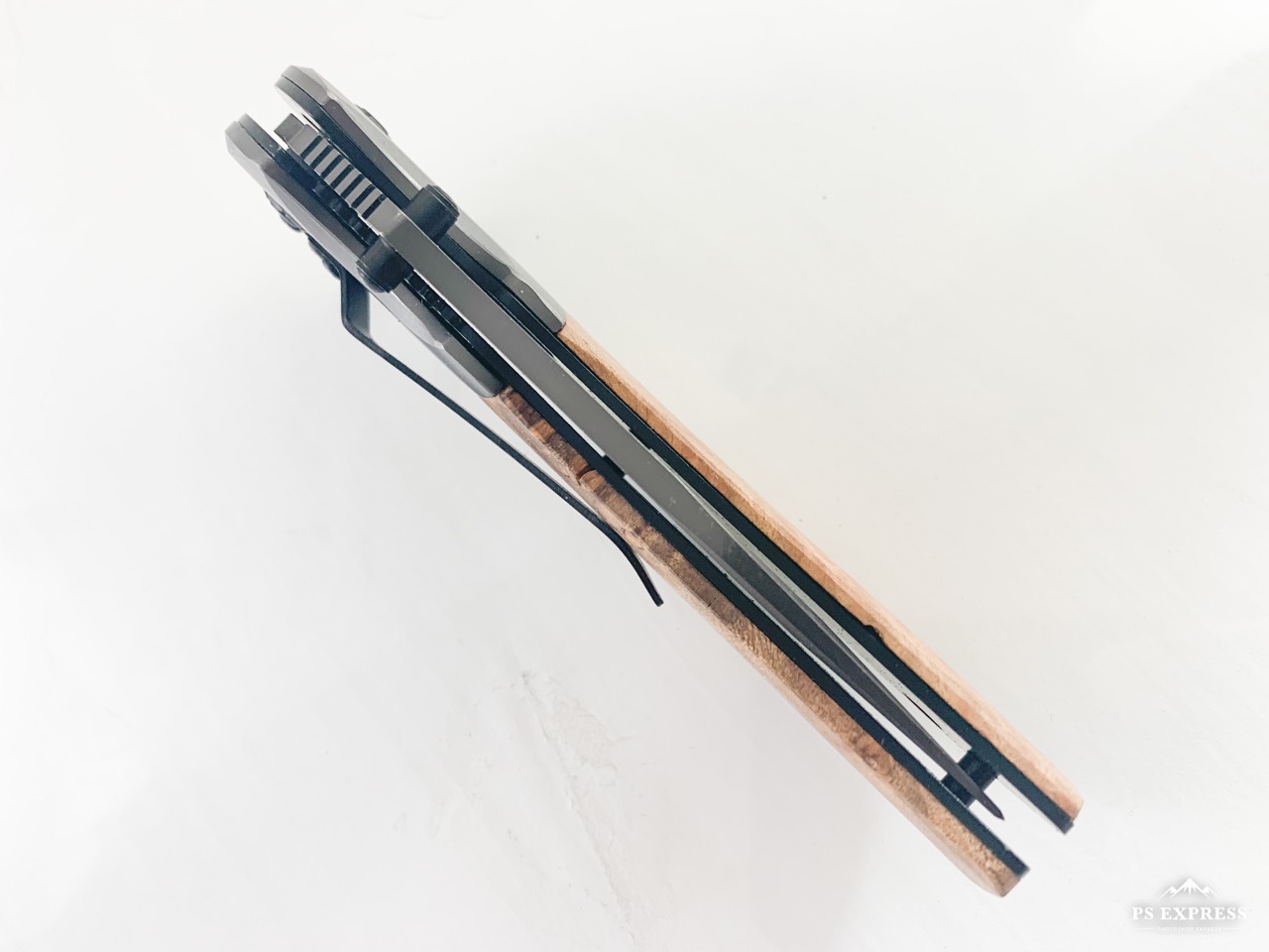 Browning 354 - Сгъваем автоматичен нож с иноксово покритие на острието