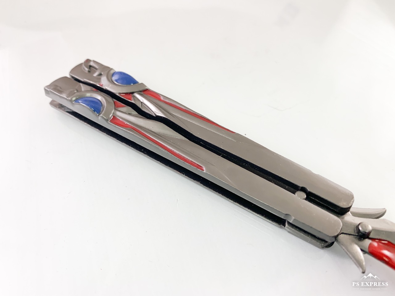 Тренировъчен нож пеперуда играта Frostmourne,не е остър за колекция или тренировка за трикове