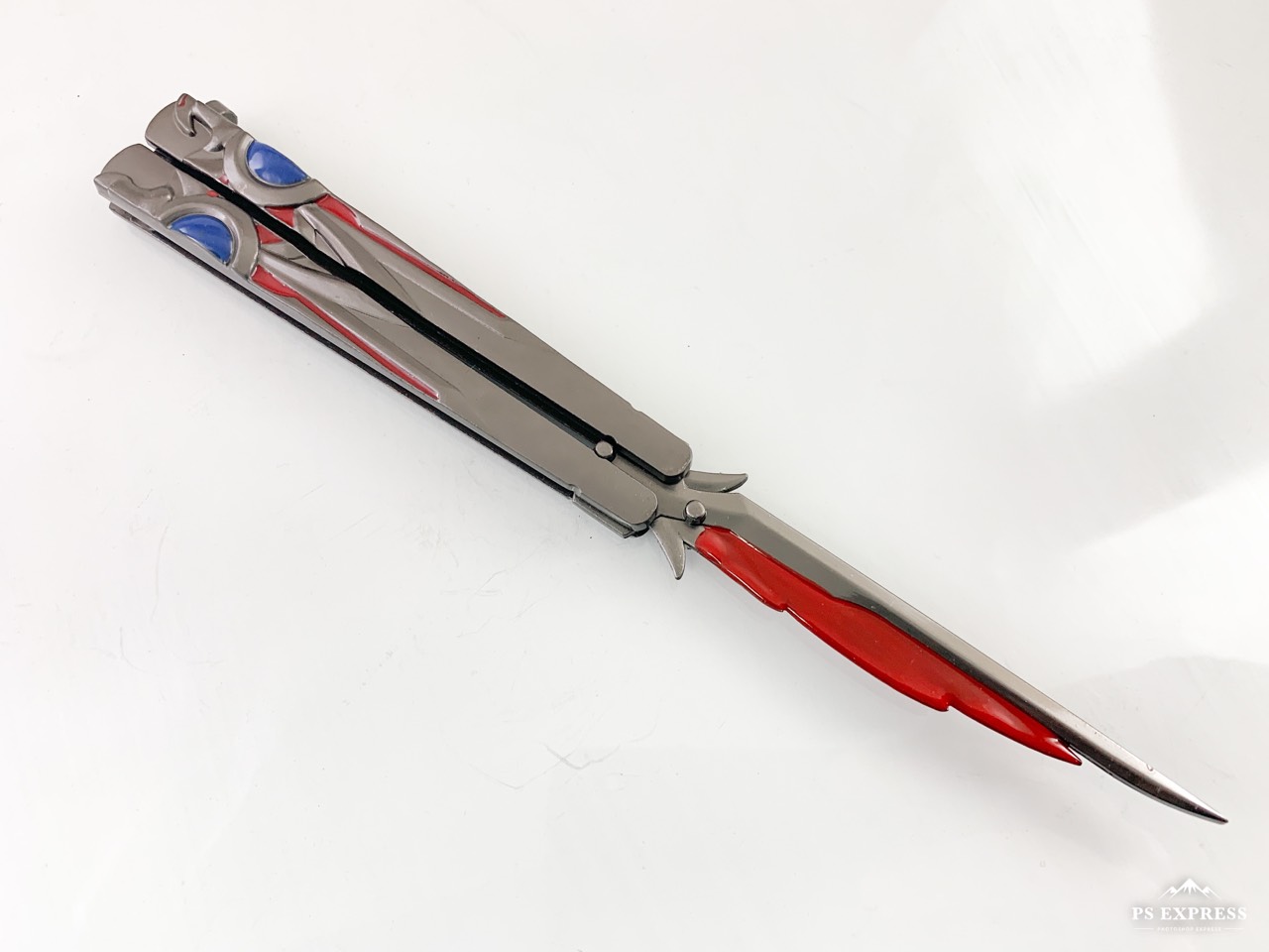 Тренировъчен нож пеперуда играта Frostmourne,не е остър за колекция или тренировка за трикове