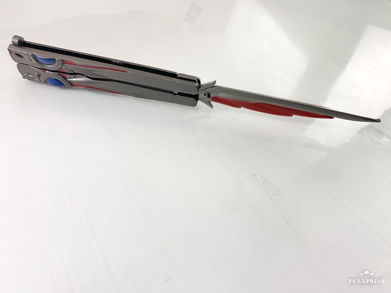 Тренировъчен нож пеперуда играта Frostmourne,не е остър за колекция или тренировка за трикове