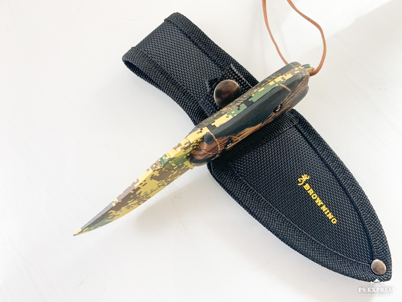 Малък ловен нож с маскровъчно покритие Military Browning