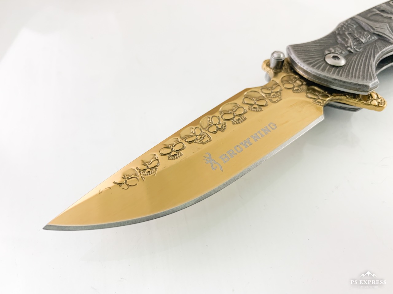 Browning Zombie Apocalypse Knife сгъваем автоматичен джобен нож с черепи