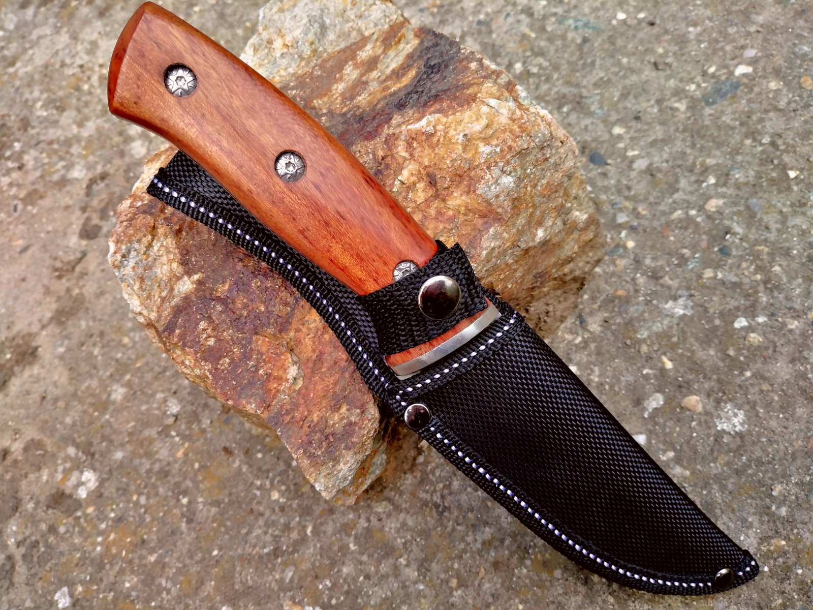 Ловен нож масивен фултанг Buck