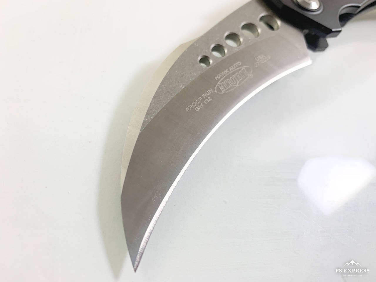 Сгъваем нож карамбит Microtech Hawk Auto Stonewash Standard 166-10