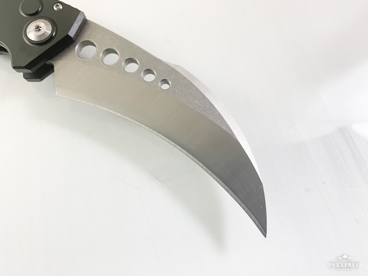 Сгъваем нож карамбит Microtech Hawk Auto Stonewash Standard 166-10