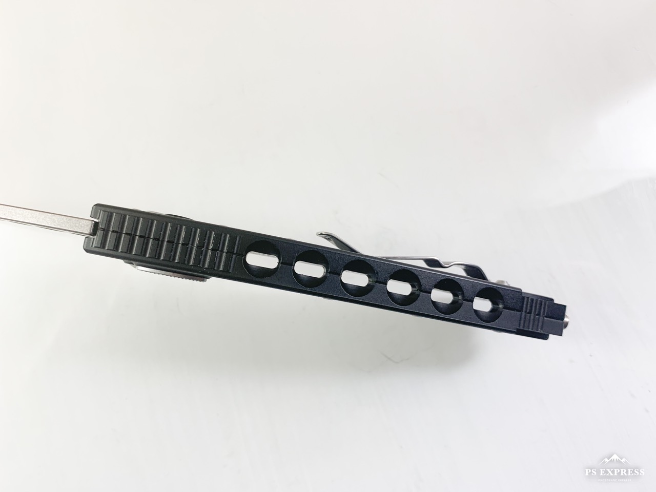 Сгъваем нож карамбит Microtech Hawk Auto Stonewash Standard 166-10