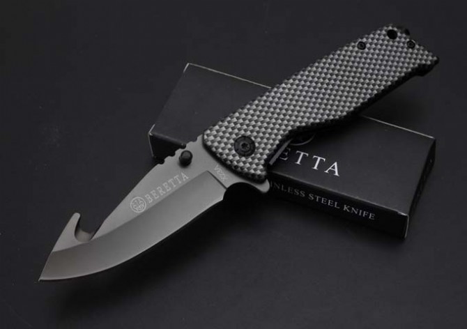 Сгъваем полуавтоматичен нож Beretta със шип за чупене на стъкло