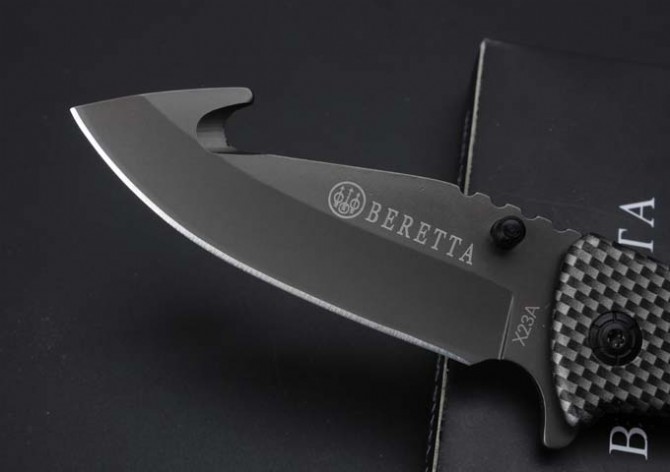 Сгъваем полуавтоматичен нож Beretta със шип за чупене на стъкло