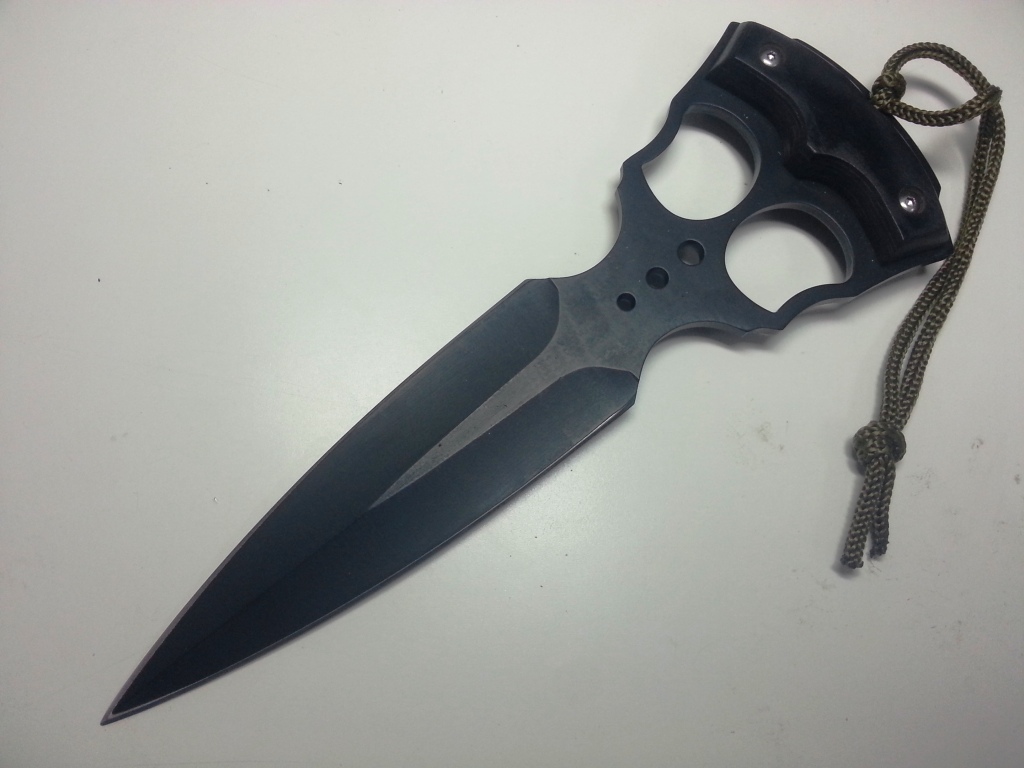 Черна тежка масивна кама тип бокс за самозащита