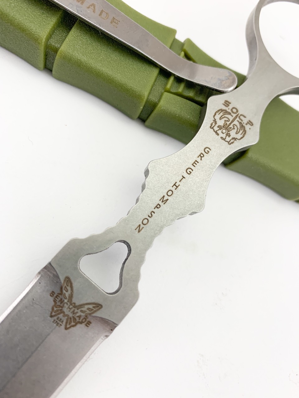 Тактически нож Benchmade 176 , зелен калъф от kydex