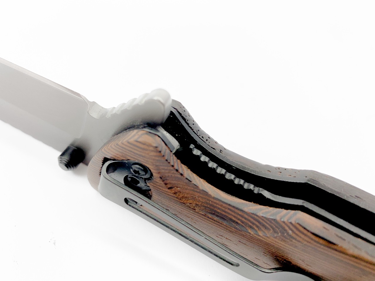 Browning X45 - сгъваем полуавтоматичен джобен нож с клипс за колан