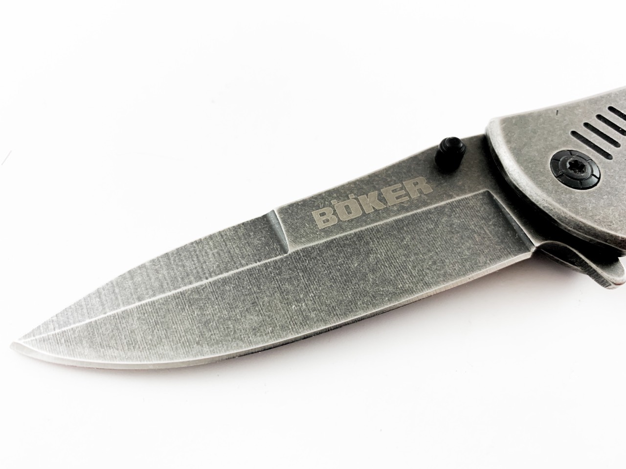Сгъваем масивен метален джобен нож със съвременен дизайн - Boker Сгъваем масивен метален джобен нож със съвременен дизайн - Boker