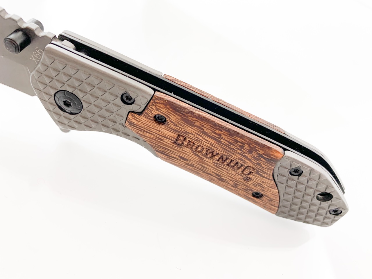 Сгъваем нож полуавтоматичен Browning X66