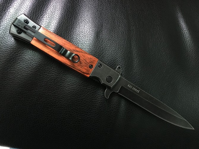 Sog Flash Knife- полуавтоматичен джобен нож