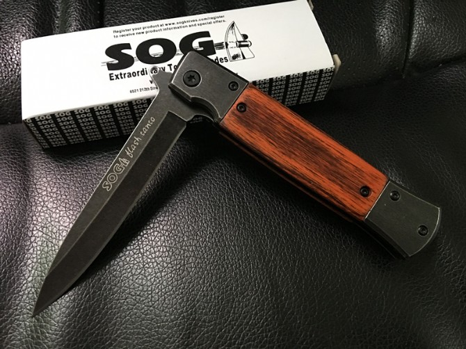 Sog Flash Knife- полуавтоматичен джобен нож
