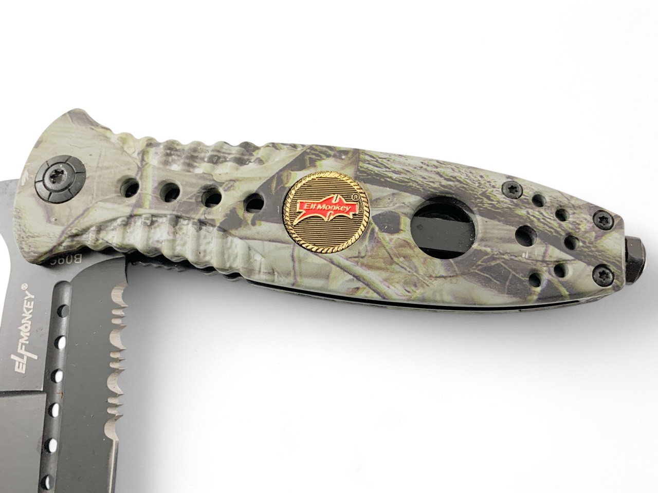 ShadowBlade Camo – сгъваем нож с двустранно назъбено острие