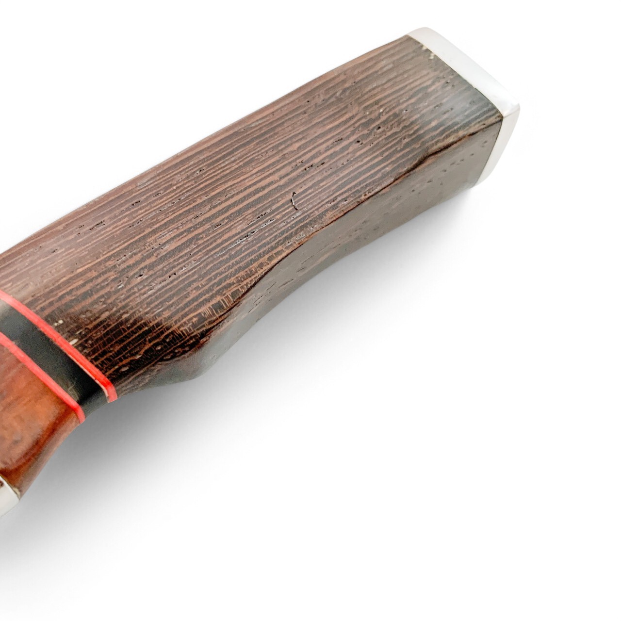 Ловен нож ЛЕВ с дървена дръжка и гравирано острие